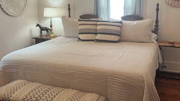 2 habitaciones, tabla de planchar con plancha, wifi y ropa de cama