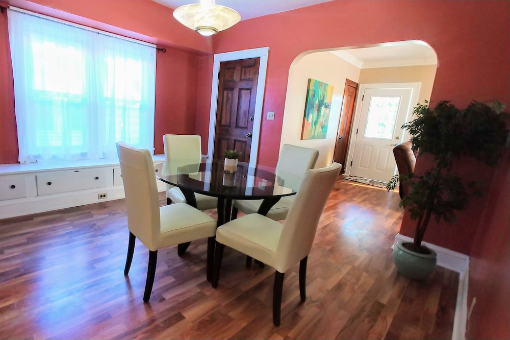 The House Hotels - Stickney Upper - Cozy Old Brooklyn Apartment