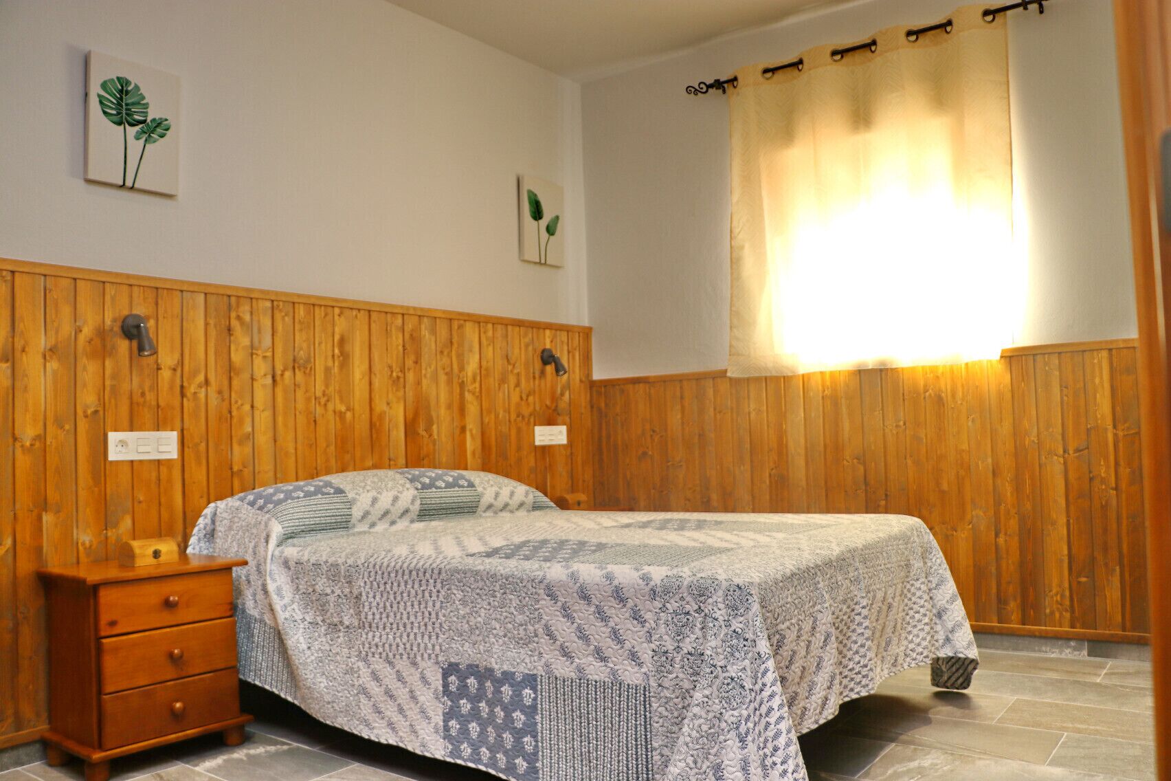 3 dormitorios, tabla de planchar con plancha, wifi y ropa de cama