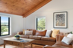 تلفزيون، كُتُب