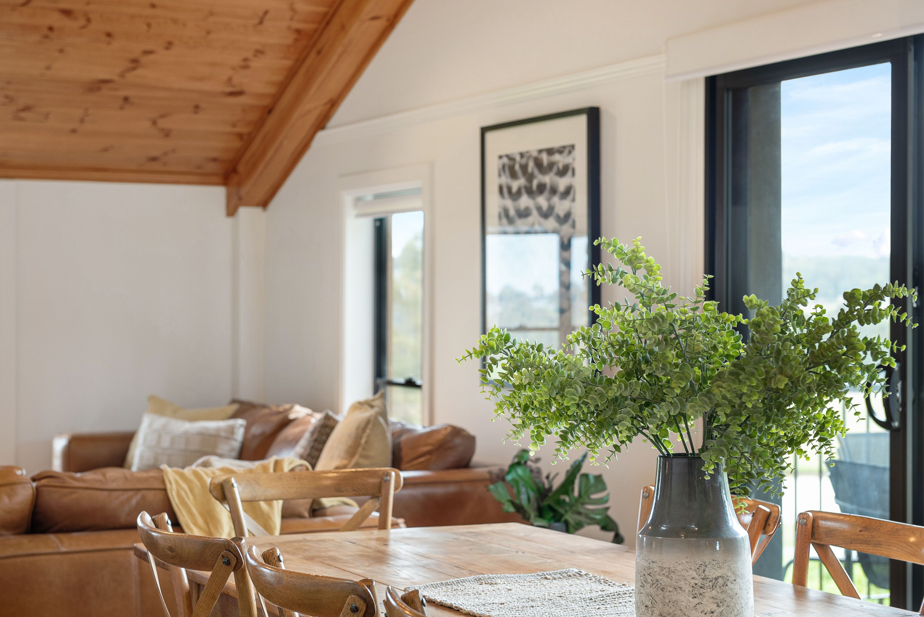 Rustic charm amongst the vines in Pokolbin — image 2