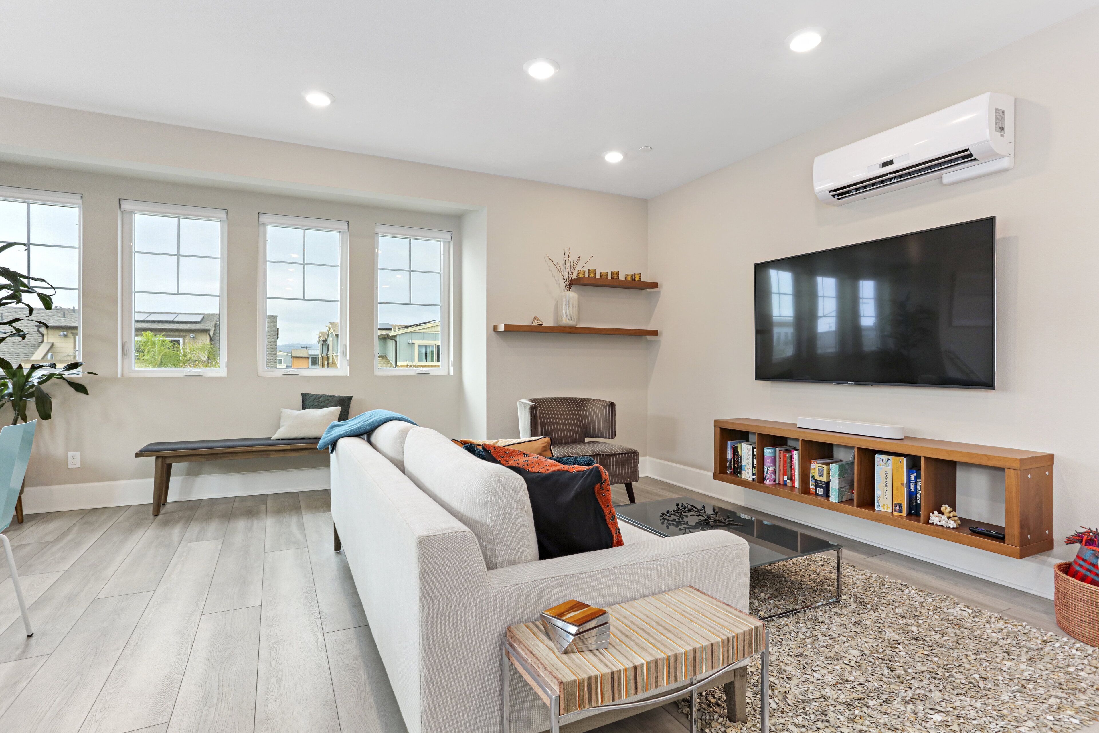 Modern Mission Beach Townhome between the Pacific and the Bay