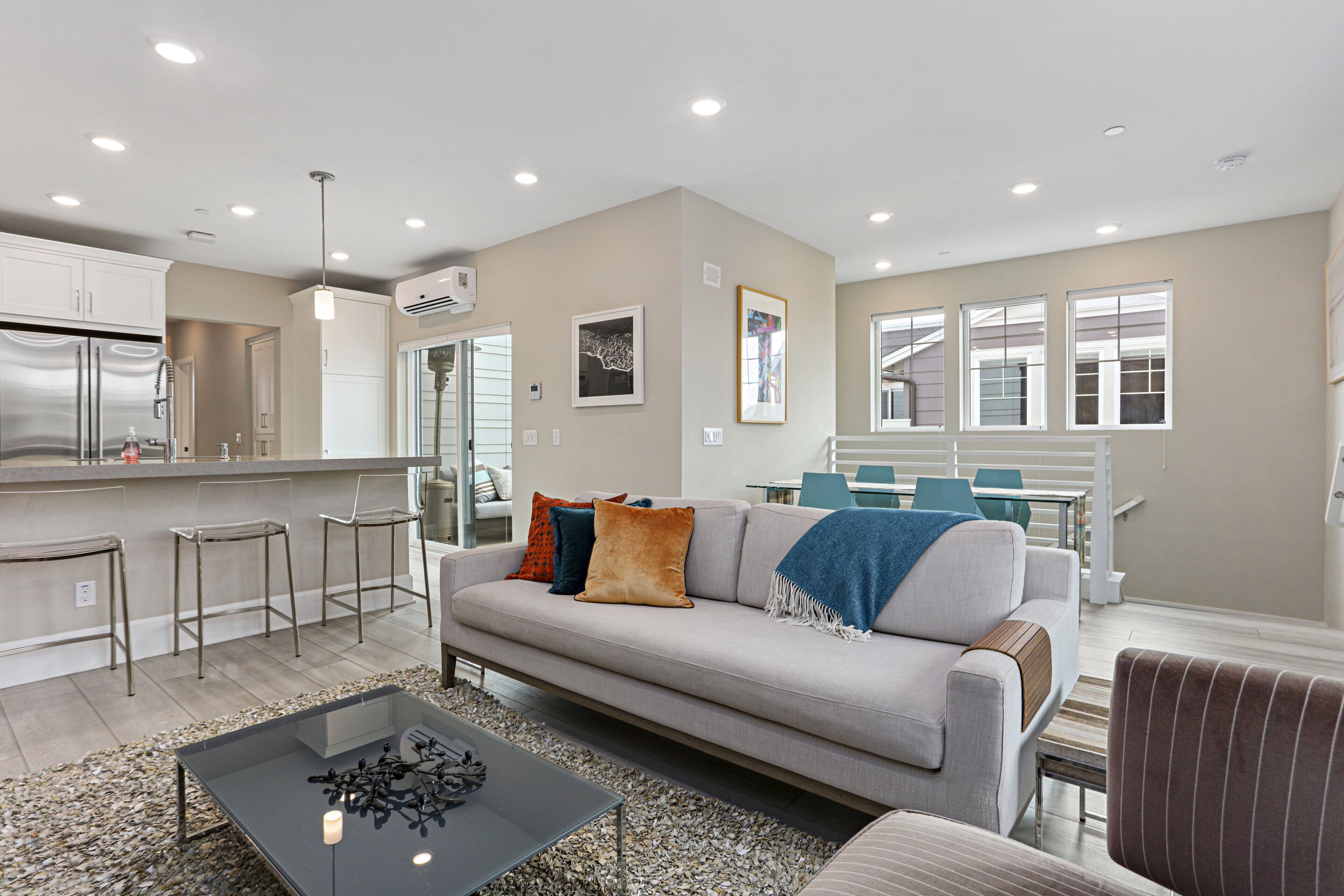 Modern Mission Beach Townhome between the Pacific and the Bay