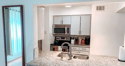 MODERN 2BEDROOM 2 BATHROOM IN A PRIVATE CONDO GATED COMMUNITY