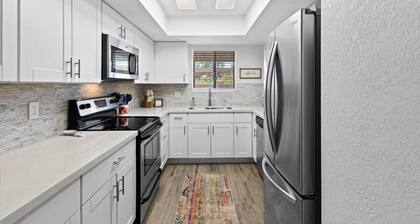 Paradise Valley Paradise/ Ground Unit/Fresh Remodel