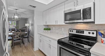 Paradise Valley Paradise/ Ground Unit/Fresh Remodel