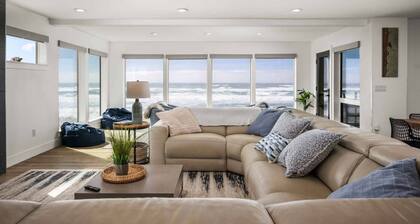 Extraordinary Beach and Oceanfront Views, Pet Friendly, Hot Tub & Fire-Pit, Luxury
