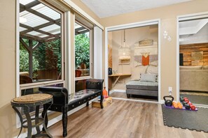 Interior - Phenomenal Mid-Century Modern Retreat, Open Layout, Fenced Backyard, Fire-Pit, 10 Miles to Portland (Beaverton)