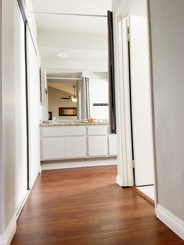 Quiet and convenient,Near Airport,Shop 3B2.5B