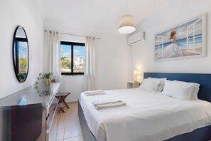 2 bedrooms, iron/ironing board, bed sheets - Apartment Moradia das Gaivotas 6 with Pool, Garden & Balcony (Alporchinhos)