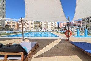 Pool - Torre Invicta 6th Floor Apartment – Sea View, Pool, A/C, Wi-Fi & Balcony (Armação de Pêra)