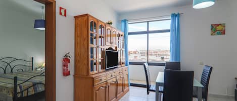 1 bedroom, iron/ironing board, bed sheets