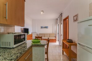 Interior - Apt. Torre Sol 4th 6 – Beachfront, A/C, Pool (Armação de Pêra)