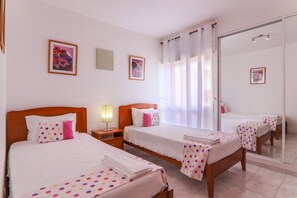 1 bedroom, iron/ironing board, bed sheets - Apt. Torre Sol 4th7 – Beachfront, A/C, Pool (Armação de Pêra)