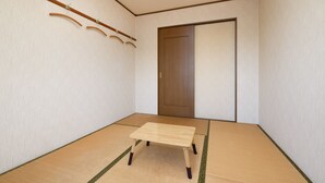Kamar Tradisional, Boleh Merokok (Japanese Style, Compact, 2 Guests) | Wi-Fi gratis dan seprai linen
