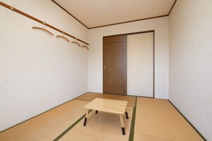 Habitación tradicional, fumadores (Japanese Style, Compact, 2 Guests) | Wifi gratis y ropa de cama