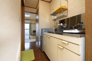 Chambre Tradition, fumeur (Japanese Style, Compact, 2 Guests)