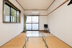 ห้องทราดิชันนัลทริปเปิล, สูบบุหรี่ได้ (Japanese Style, 3 Guests) | Wi-Fi ฟรี, ผ้าปูที่นอน