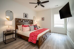 10 Schlafzimmer, Bügeleisen/Bügelbrett, kostenloses WLAN, Bettwäsche