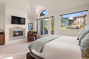 Unclassified image, 4 of 49, button