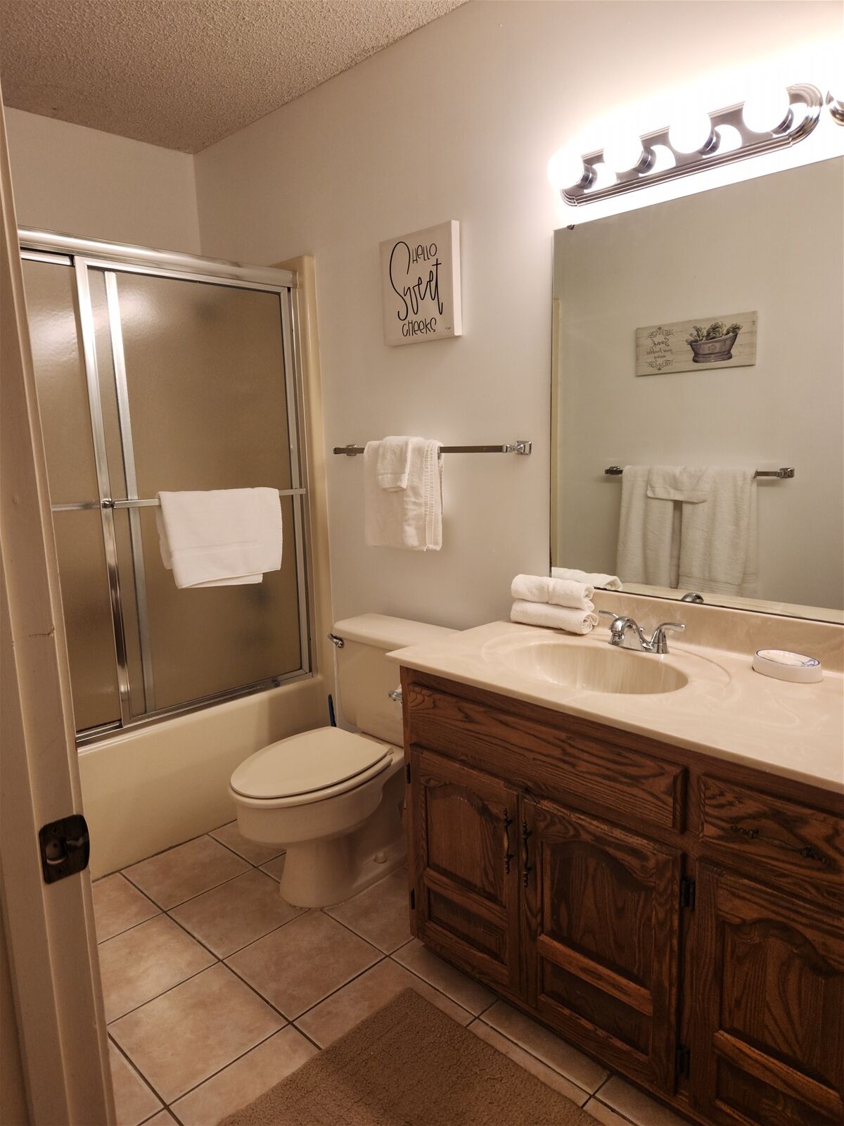 1 Burladero Lane. HDTV, WIFI. Near DeSoto Golf 3 bedrm, 2 bath, 1 level Vacation