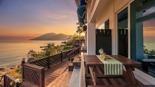 남해 바닷가 오페라하우스 펜션