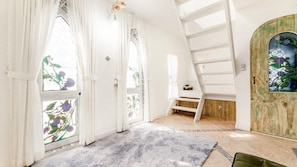 Basic Room, 1 Bedroom (Lilac) | 1 bilik tidur, Wi-fi percuma