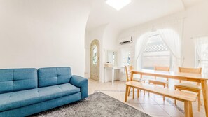 Basic Room, 2 Bedrooms (Mulmangcho) | 1 bedroom, free WiFi - Ganghwa Yasaenghwacafe Pension (Incheon)