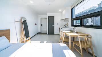 Basic Room, 1 Bedroom (303)