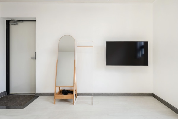 Basic Room, 1 Bedroom (102) | 1 bedroom, WiFi (free)