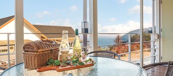 Yeosu Dulggot Pension