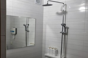 1 bedroom, free WiFi - Samcheok Yeondam Pension (Samcheok)