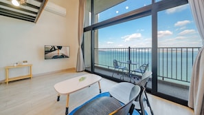 Basic Room, 1 Bedroom (305(No Pet)) | 1 bedroom, free WiFi - Yeosu Dasi bom Pension (Yeosu)