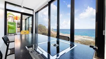 Basic Room, 1 Bedroom (301) | 1 bedroom, WiFi (free)
