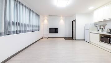 Rom โ basic, 1 soverom (102) | 1 soverom og wi-fi (inkludert)