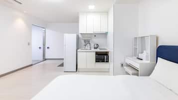 Basic Room, 1 Bedroom (101) | 1 bedroom, free WiFi