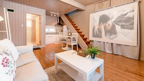 Basic Room, 3 Bedrooms (Rococo) | 1 bedroom, free WiFi