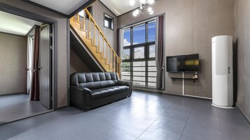 基础客房, 2 间卧室 (303) | 1 多间卧室、免费 WiFi