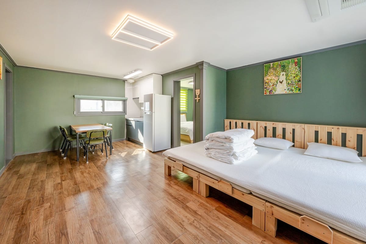 ห้องเบสิก, 1 ห้องนอน (203) | 1 ห้องนอน, Wi-Fi ฟรี