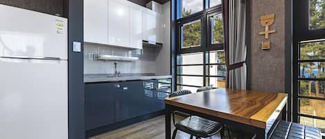 Basic Room, 1 Bedroom (301) | 1 bedroom, free WiFi