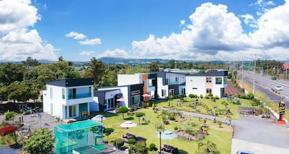 Seogwipo Myhalftime Pension