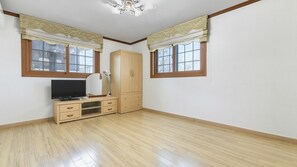 1 bedroom, free WiFi - Ganghwa Badabit Pension (Incheon)