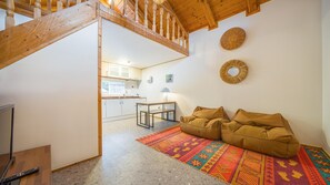 Basic Room, 1 Bedroom (102) | 1 bedroom, free WiFi - Gapyeong Botanical Pension (Gapyeong)