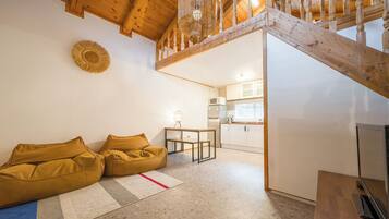 Basic Room, 1 Bedroom (103) | 1 bedroom, WiFi (free)