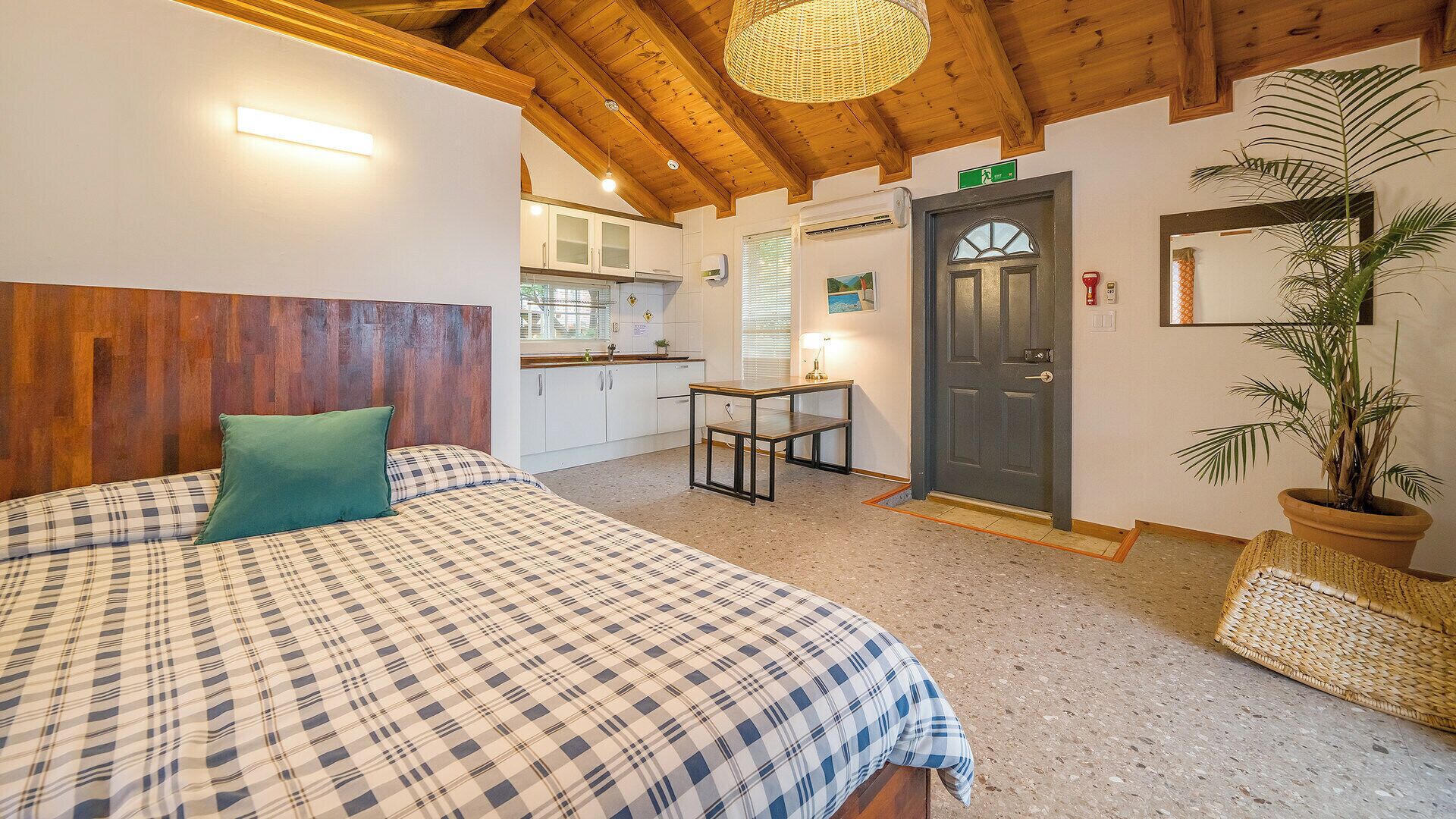 Basic Room, 1 Bedroom (202) | 1 bedroom, WiFi (free)