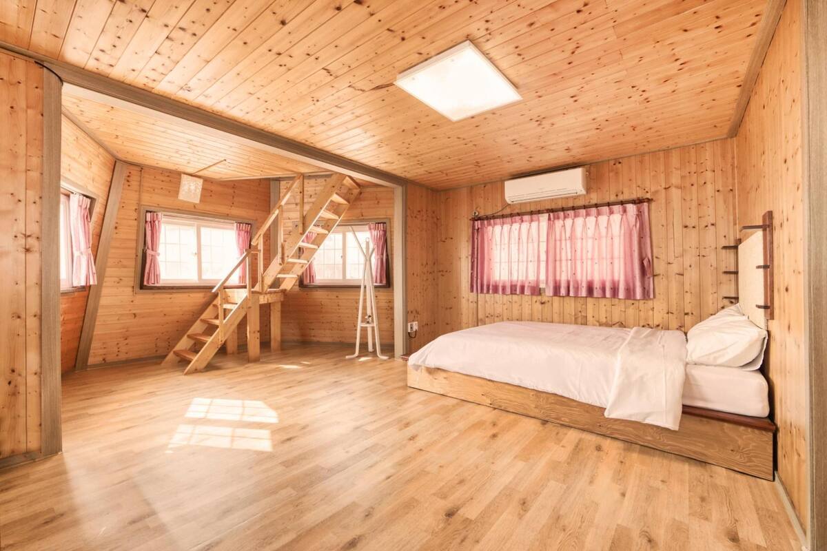 Basic Room, 1 Bedroom (Poongcha Orange) | 1 bilik tidur, Wi-fi percuma 