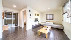 Basic Room, 1 Bedroom (203) | 1 bedroom, free WiFi - Busan the Pension 502 (Busan)