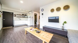 Basic Room, 1 Bedroom (203) | 1 bedroom, free WiFi - Busan the Pension 502 (Busan)