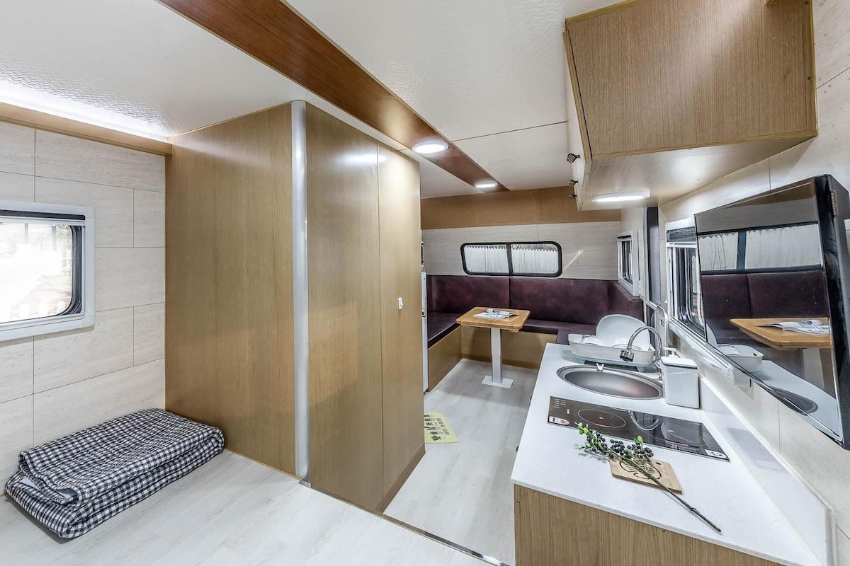 Basic Room, 1 Bedroom (Caravan8) | Free WiFi