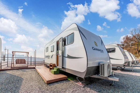 Basic Room, 1 Bedroom (Caravan2) | Free WiFi - Ganghwa Nakjohealing Caravan&camping (Incheon)